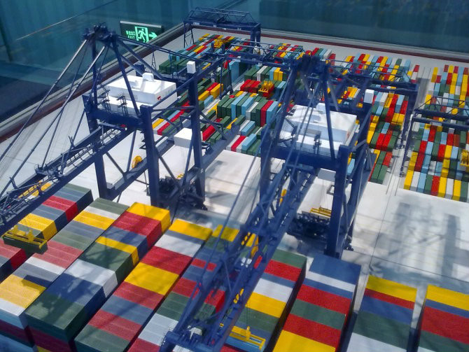 甘德县港口集装箱堆场